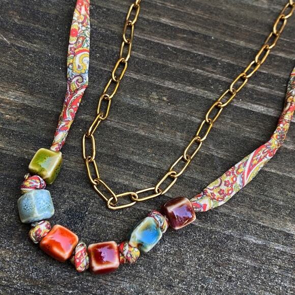 NEW Ceramic Bead & Paisley Printed Cloth Layering Necklace Set - Picture 2 of 9